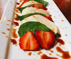 Strawberry caprese