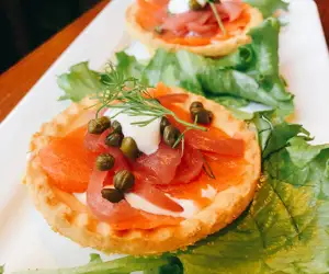 Lox tartlet
